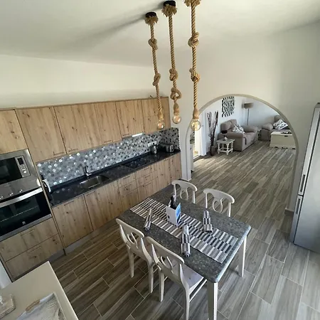 Asomada Views * Tías